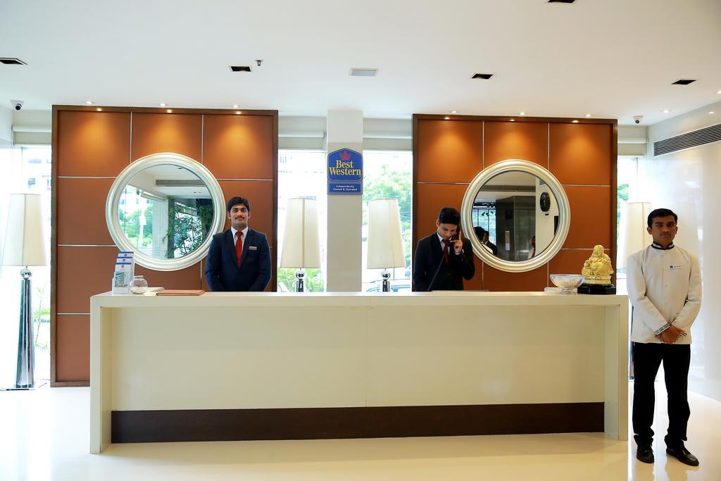 Best Western Jubilee Ridge Hyderabad Exterior foto