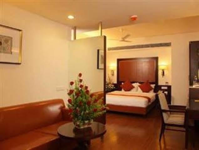 Best Western Jubilee Ridge Hyderabad Exterior foto