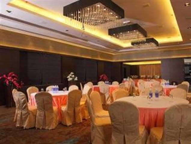 Best Western Jubilee Ridge Hyderabad Exterior foto
